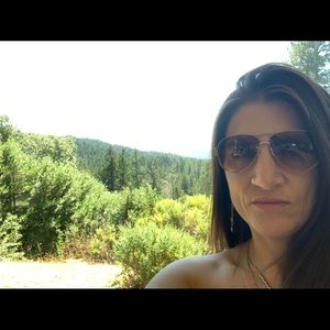 Meet your Posher, Christina